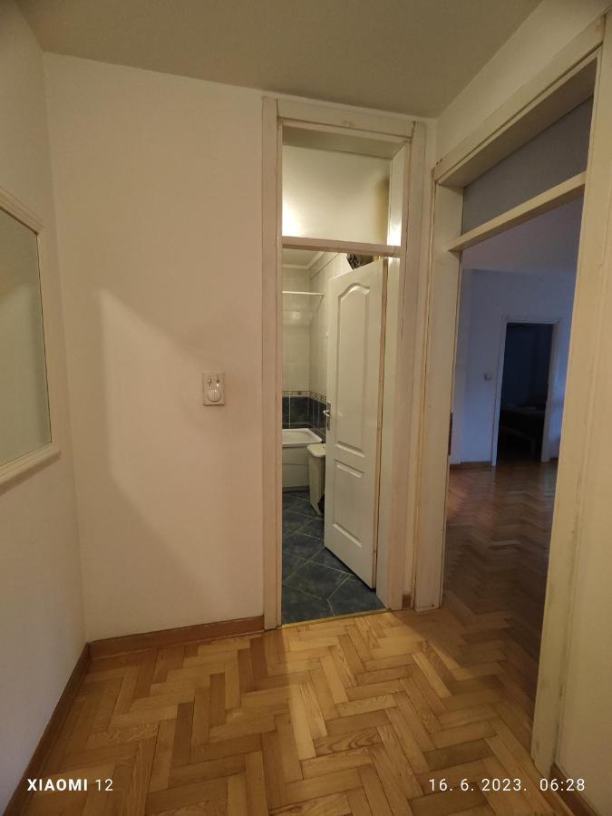 Srecko No3 Apartment Белград Екстериор снимка